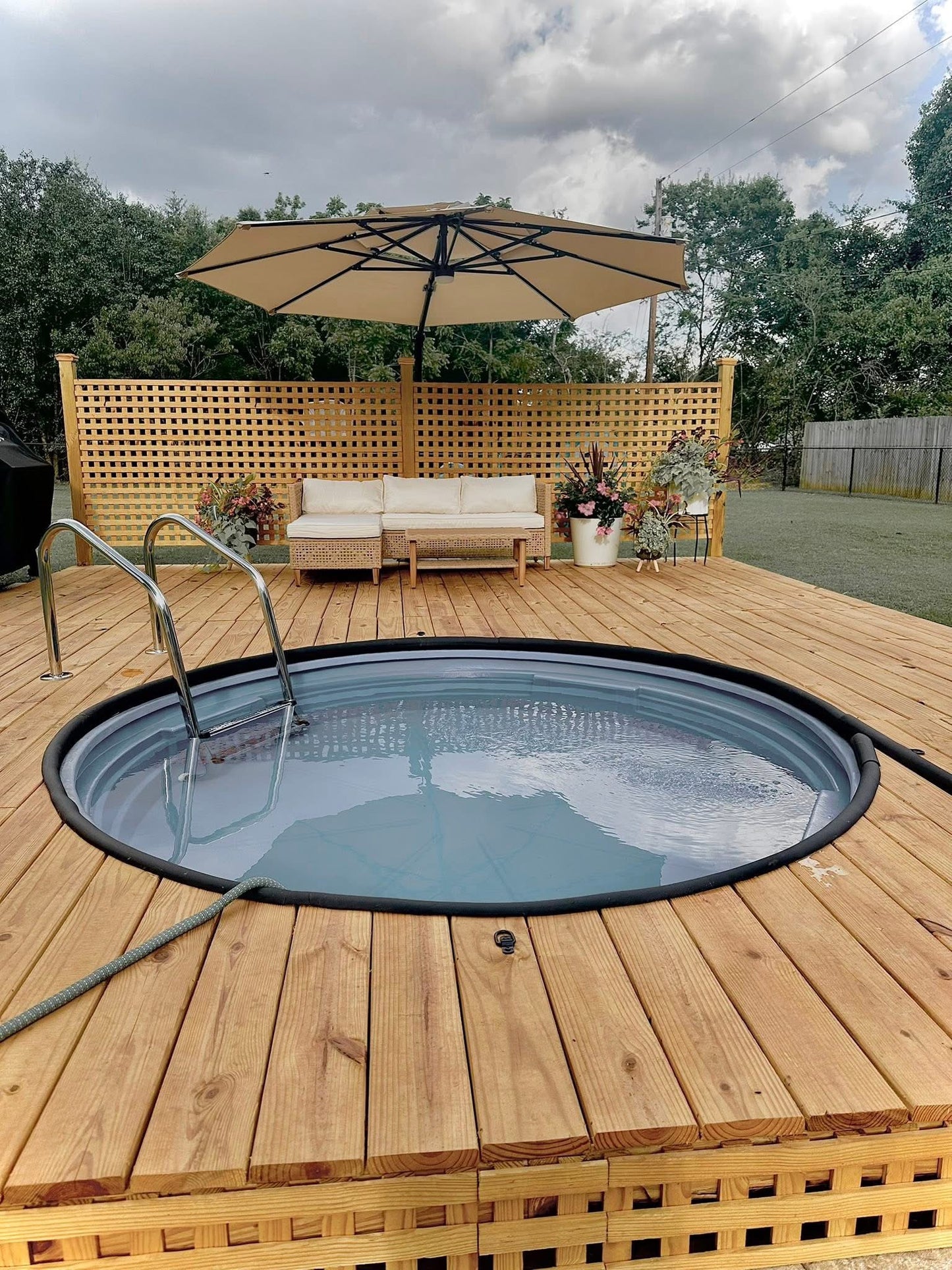 Stock tank pool Polyethylene gray 8'